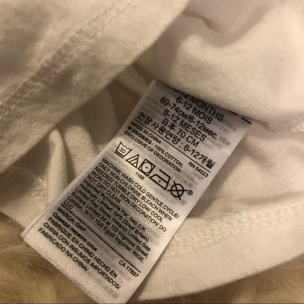 GAP baby white